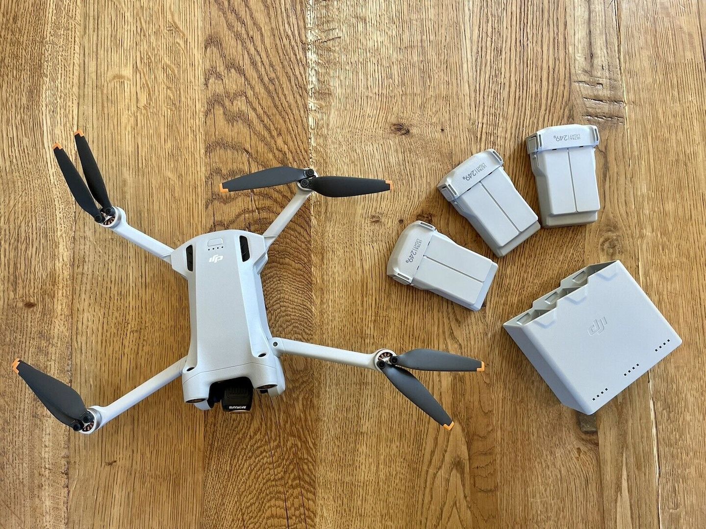 DJI Mini 3 Pro Kameradrohne Fly More Combo Mit Extras (Komplett Set)