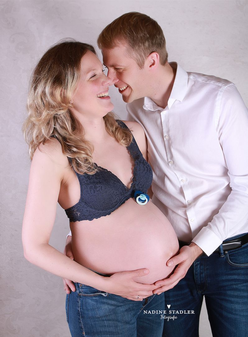 Babybauchfotografie Babybauchfoto Schwangerschaftsfotografie Fotoshooting Fotograf Wuppertal