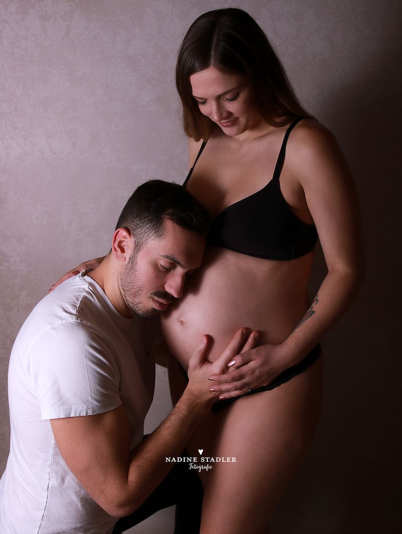 Babybauchfotografie Babybauchfoto Schwangerschaftsfotografie Fotoshooting Fotograf Wuppertal