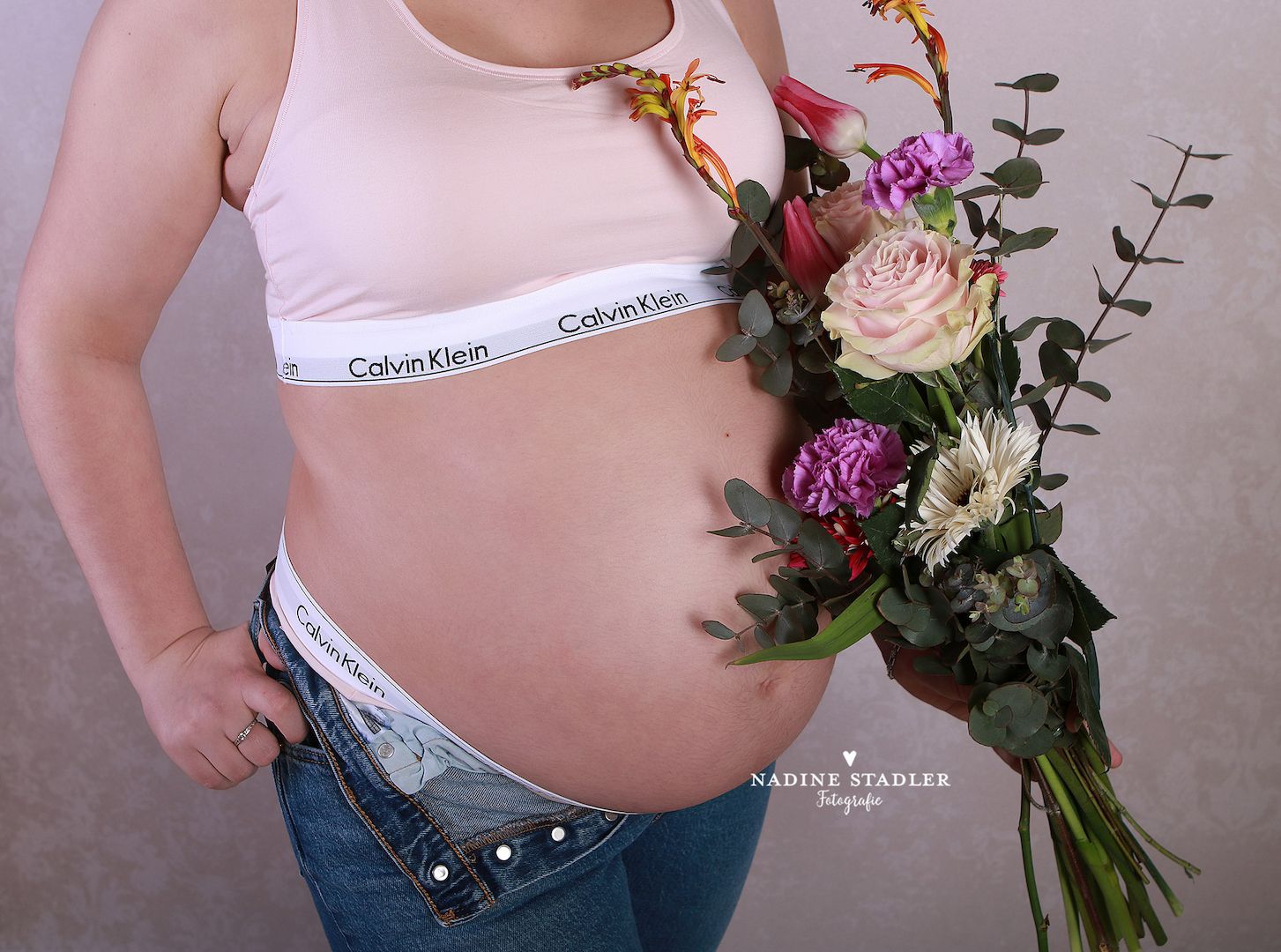 Babybauchfotografie Babybauchfoto Schwangerschaftsfotografie Fotoshooting Fotograf Wuppertal