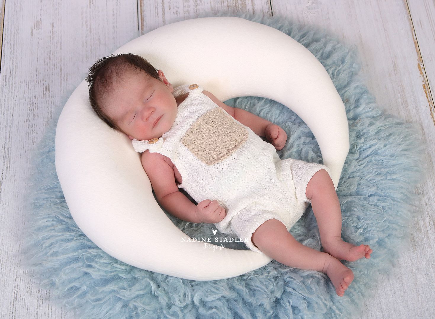 Neugeborenenfoto Neugeborenenfotografie Babyfotoshooting Babyfoto Fotograf Wuppertal Fotostudio Neugeborenenfoto Neugeborenenfotografie Babyfotoshooting Babyfoto Fotograf Wuppertal Fotostudio