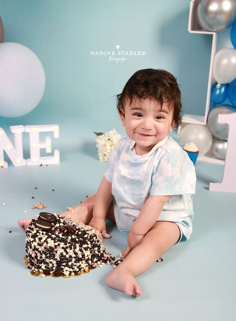 Cakesmash Fotoshooting erster Geburtstag Fotograf Fotostudio Wuppertal Cake Smash Foto Cakesmash Fotoshooting erster Geburtstag Fotograf Fotostudio Wuppertal Cake Smash Foto