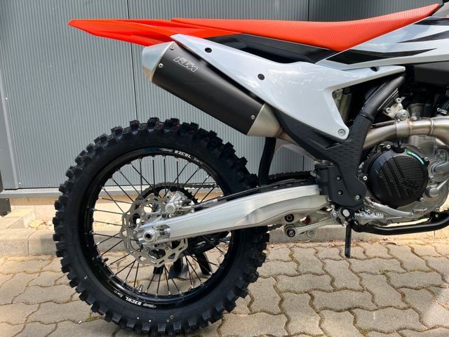 2023 KTM SX 450 F Dirtbike