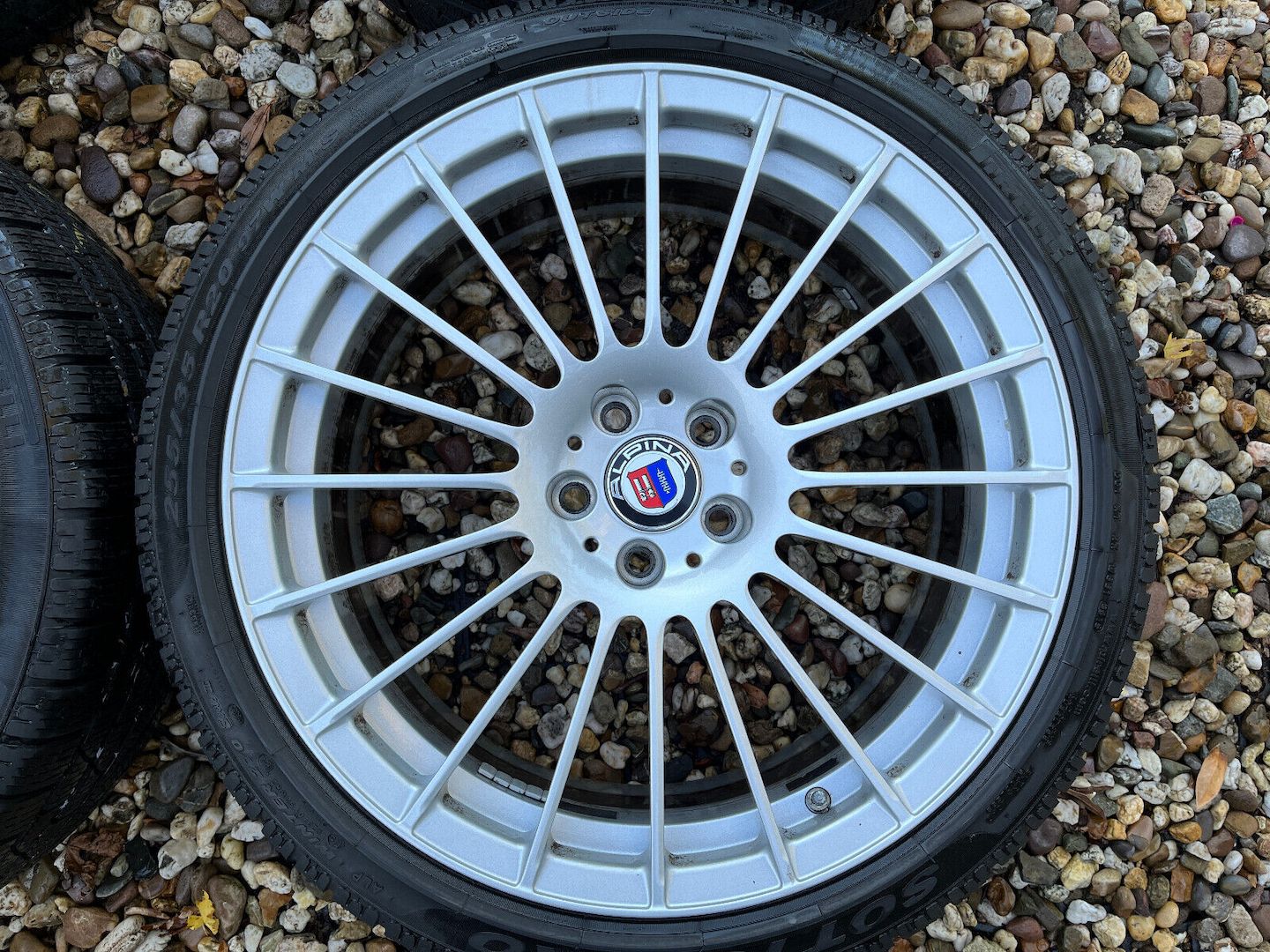 Alpina 20 Zoll Felgen mit Winterreifen