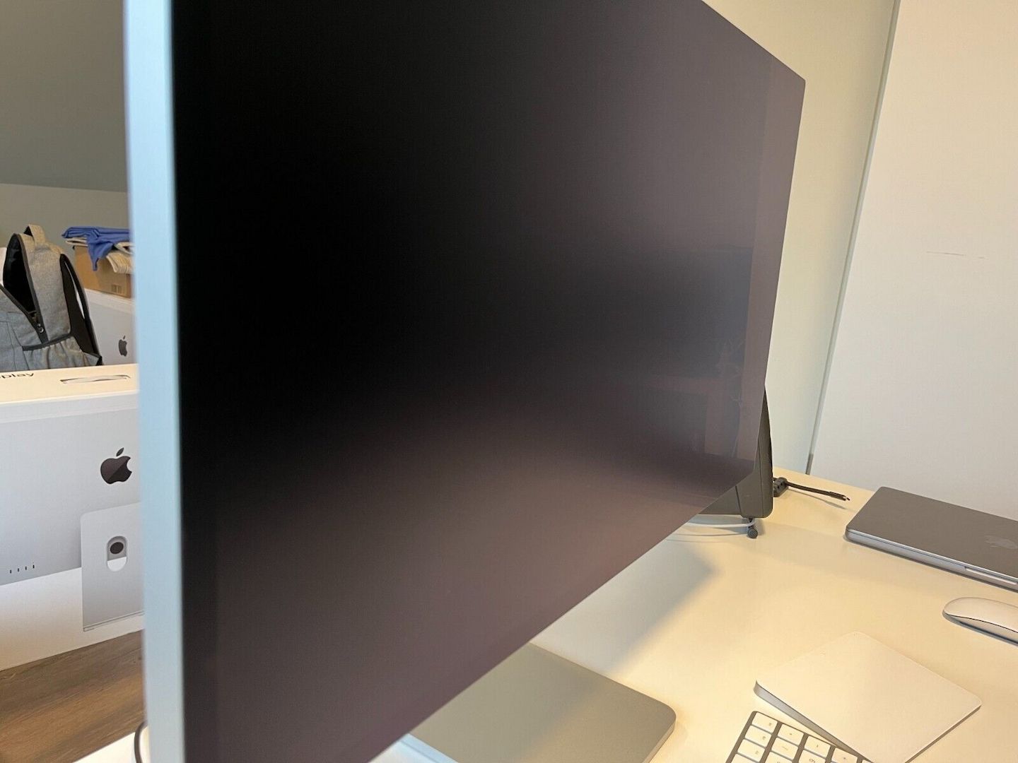 Apple Studio Display 2023 höhenverstellbar