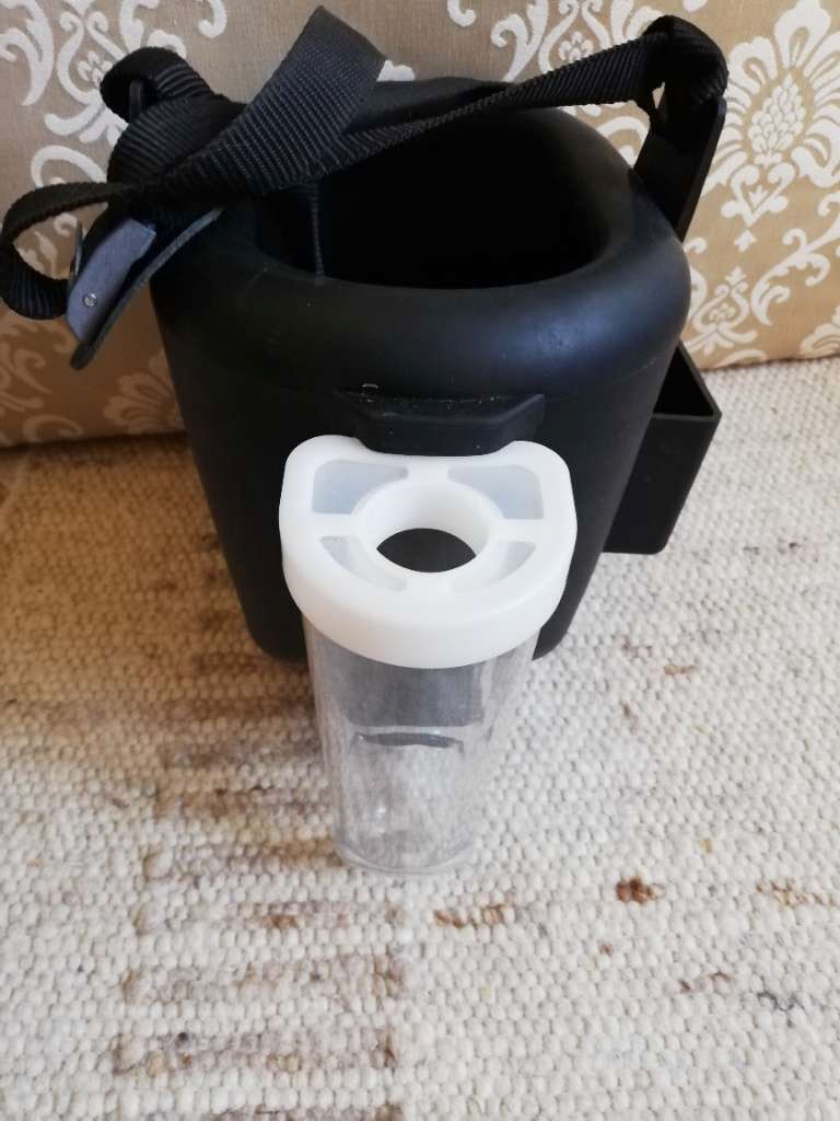 Schwarze gebraucht Pferde Inhalator von Flexineb E3