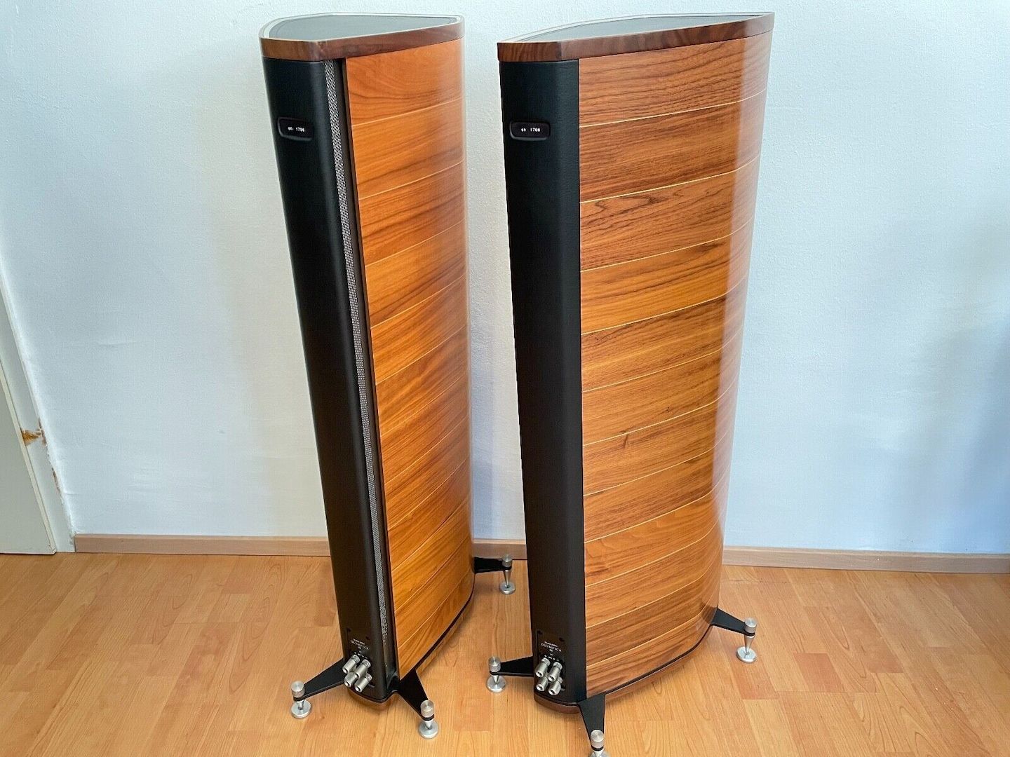 Sonus Faber Olympica III 3-weg Lautsprecher in Walnuss