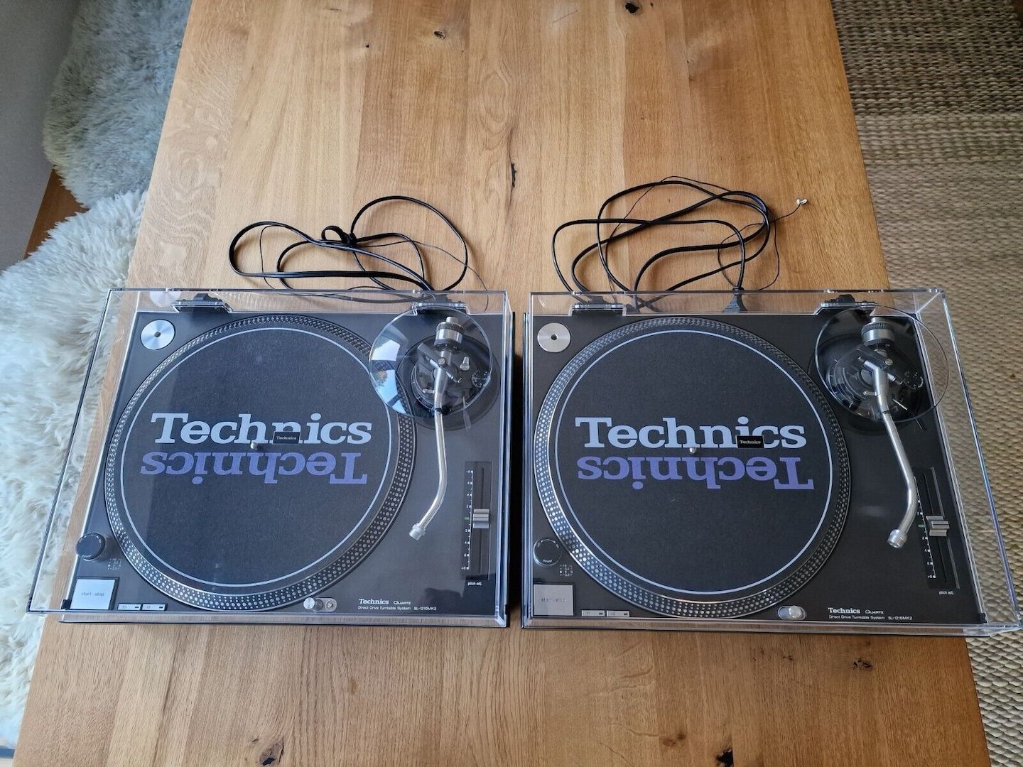 2 X Technics SL - 1210 MK2 Direct Drive DJ Plattenspieler