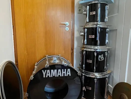 Drumset Yamaha, Joe Montineri Custom Snare + Sabian, Paiste, Tama, Pearl Parts