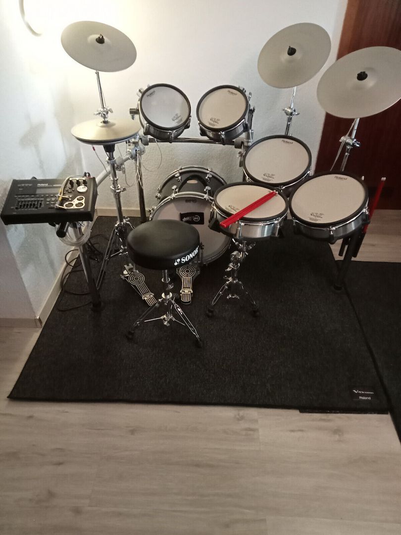 Roland E Drumset TD-20-KX und TD-30 Elektronisches Schlagzeug