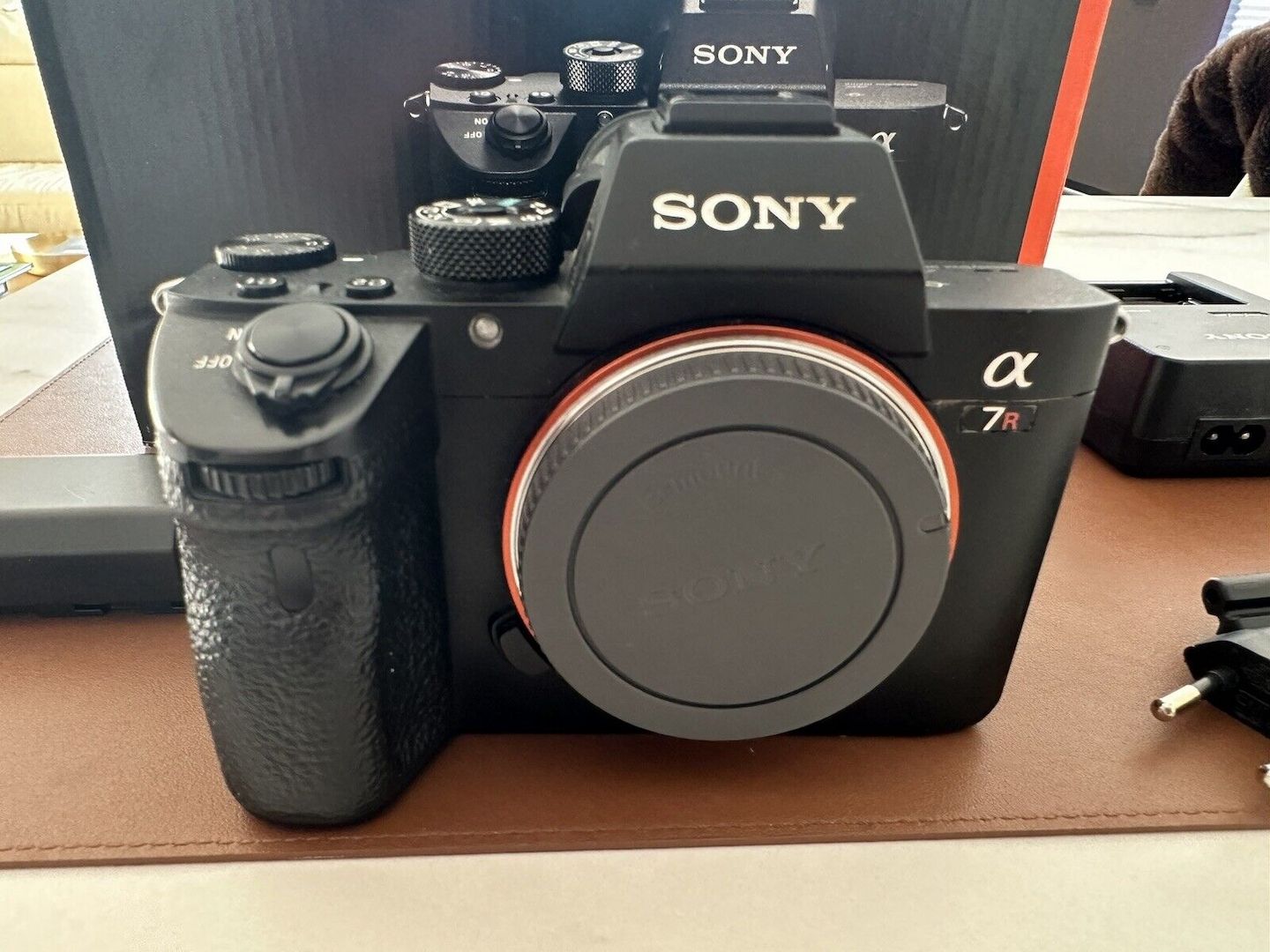 Sony Alpha A7R III 42.4 MP Digital Kamera mit GP-X1EM Griffverlängerung