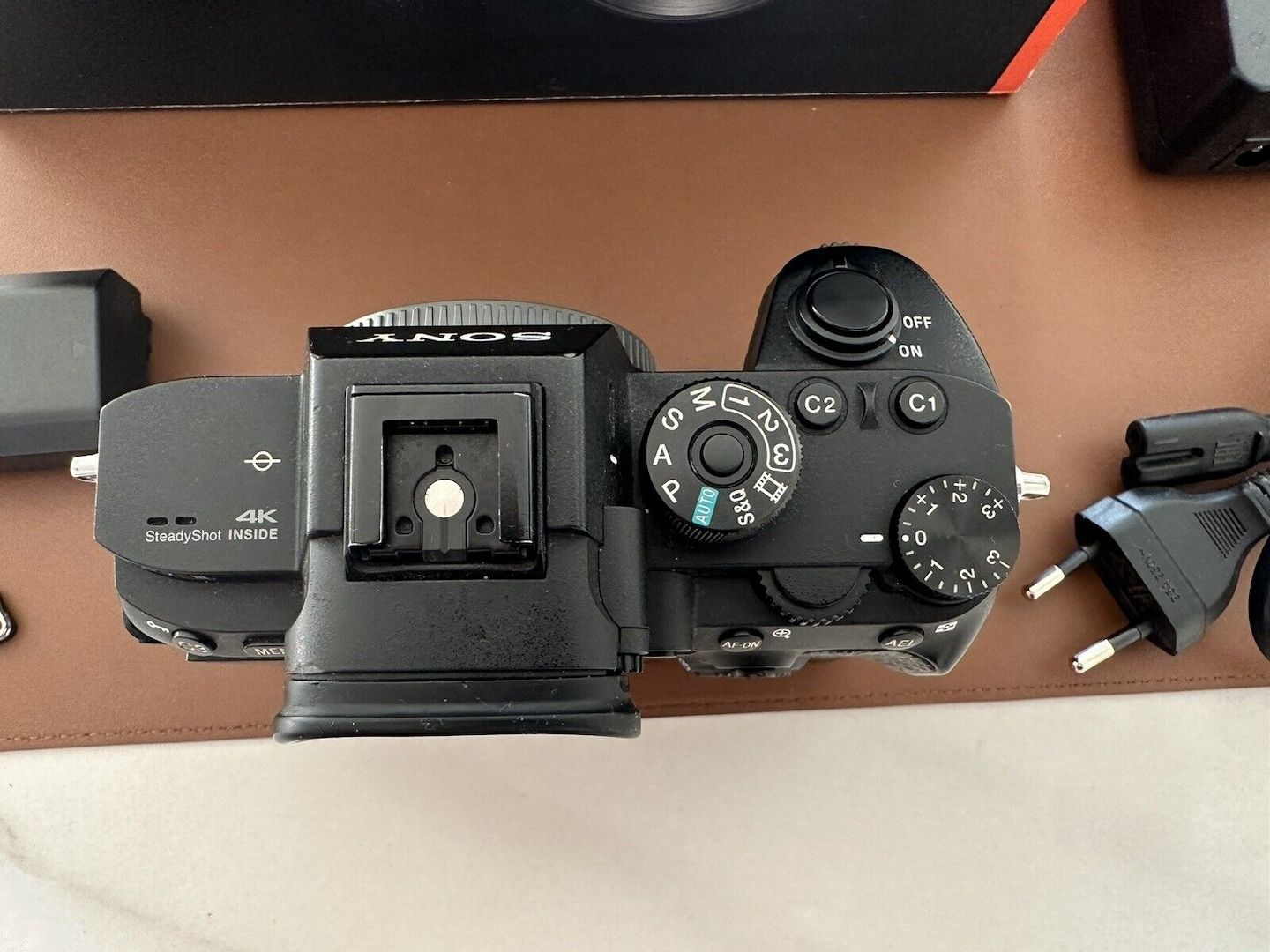 Sony Alpha A7R III 42.4 MP Digital Kamera mit GP-X1EM Griffverlängerung