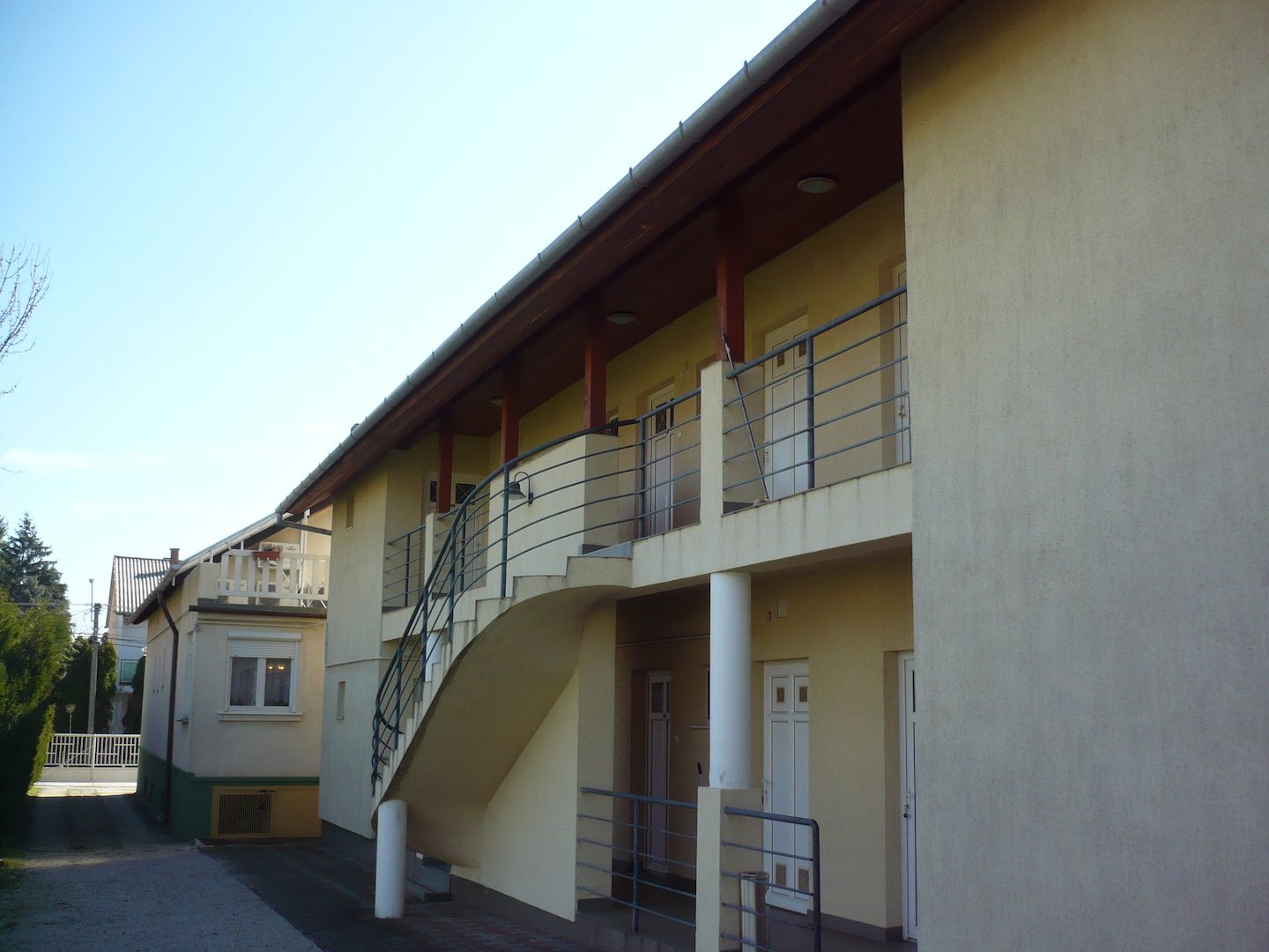 Familienhaus 15 Apartment Selbstverpflegung mit 20 Zimmer