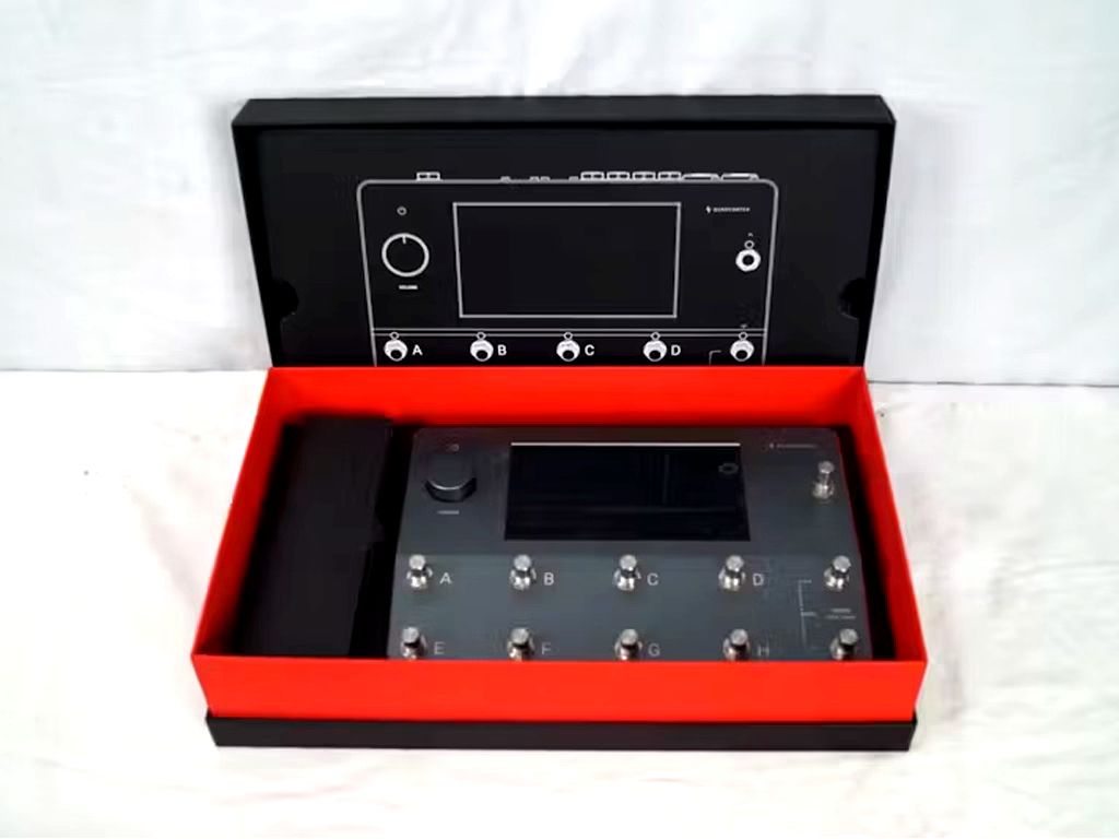 Neural DSP Quad Cortex - Box & Netzteil