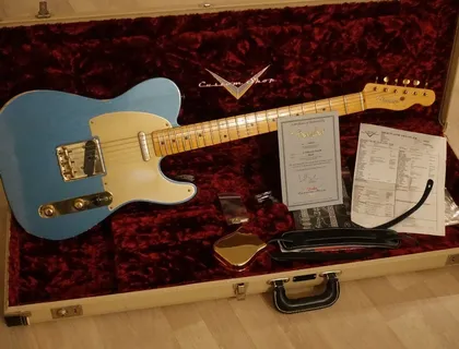 Fender Custom Shop 52 Relic Telecaster Lake Placid Blue