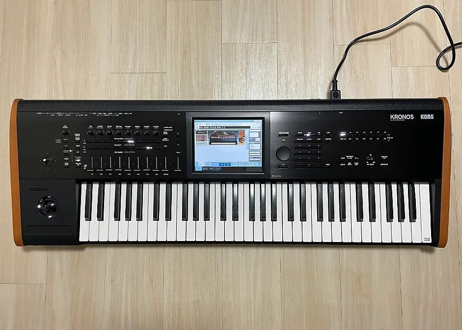 Korg Pa5X , Korg Pa4X, Korg PA-1000, Yamaha Genos 76-Key, Yamaha PSR-SX900, Korg Kronos