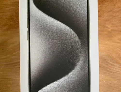 Apple iPhone 15 Pro - 512GB - Titan Weiß