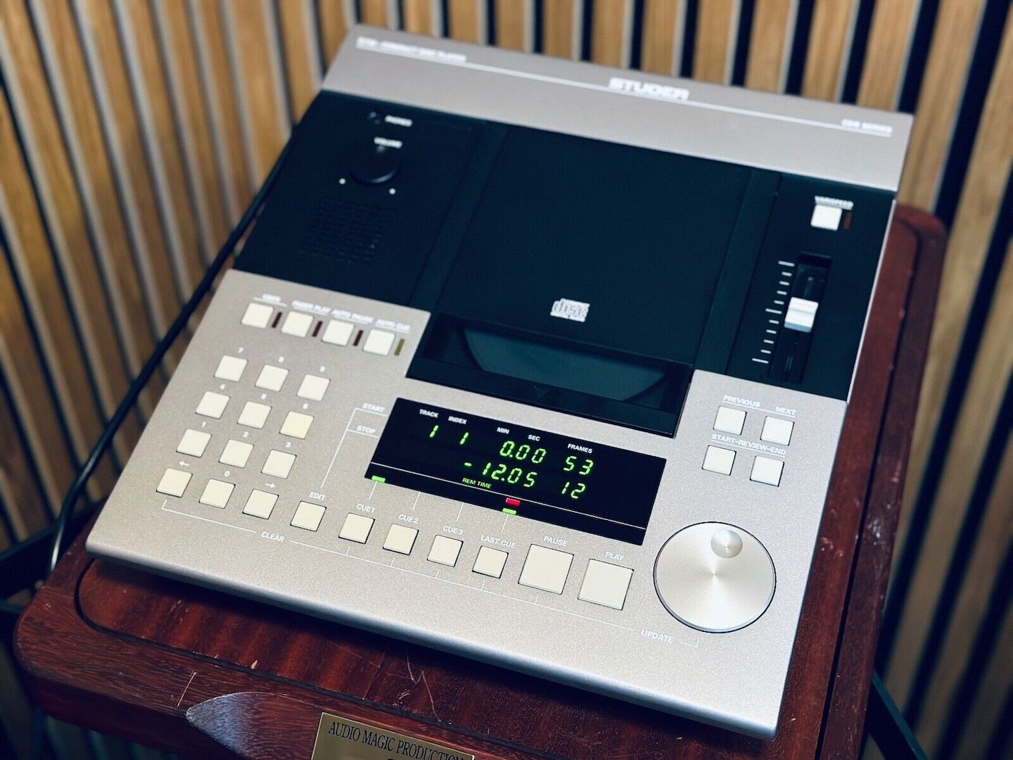 STUDER D730 Mk2 PROFESSIONAL CDS CD-Player
