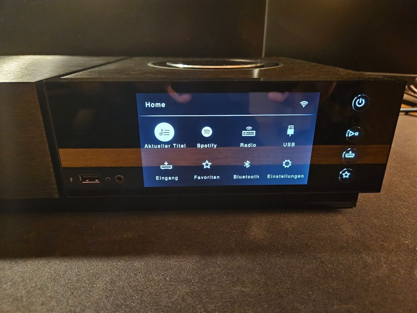 Naim Uniti Nova hochintegrierter streaming Verstärker