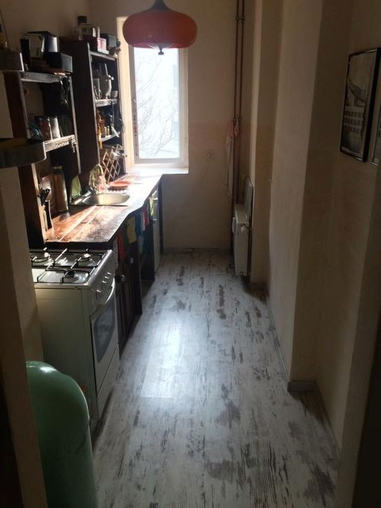 Auswanderer löst Wohnung auf! Alles muss weg! Top Einrichtung!