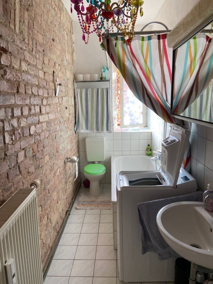 Auswanderer löst Wohnung auf! Alles muss weg! Top Einrichtung!