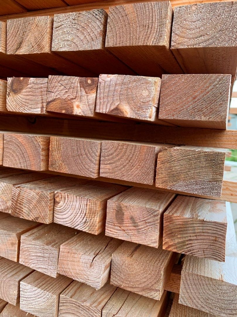 Dachlatten ab 0,86 €/lfm inkl. MwSt. Konterlatte ab 0,48 €/lfm