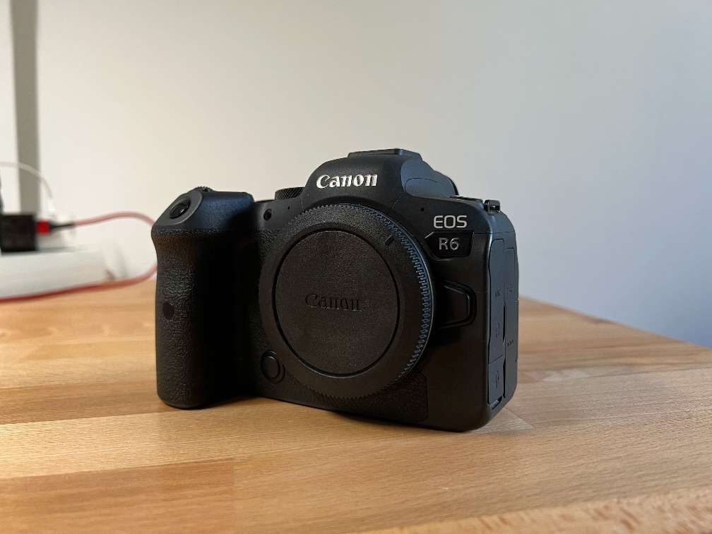 Canon EOS R6 - Body