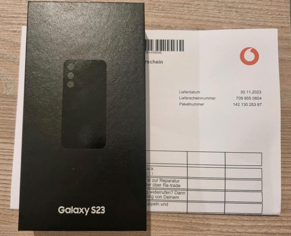 Samsung Galaxy S23 plus NEU