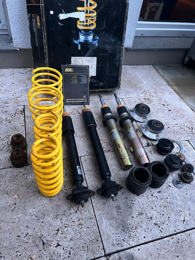 ST X Gewindefahrwerk für BMW 135i