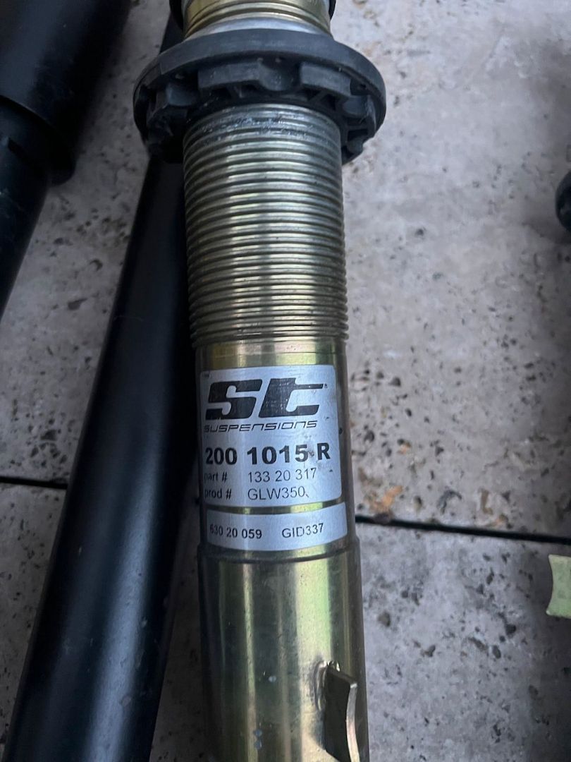 ST X Gewindefahrwerk für BMW 135i