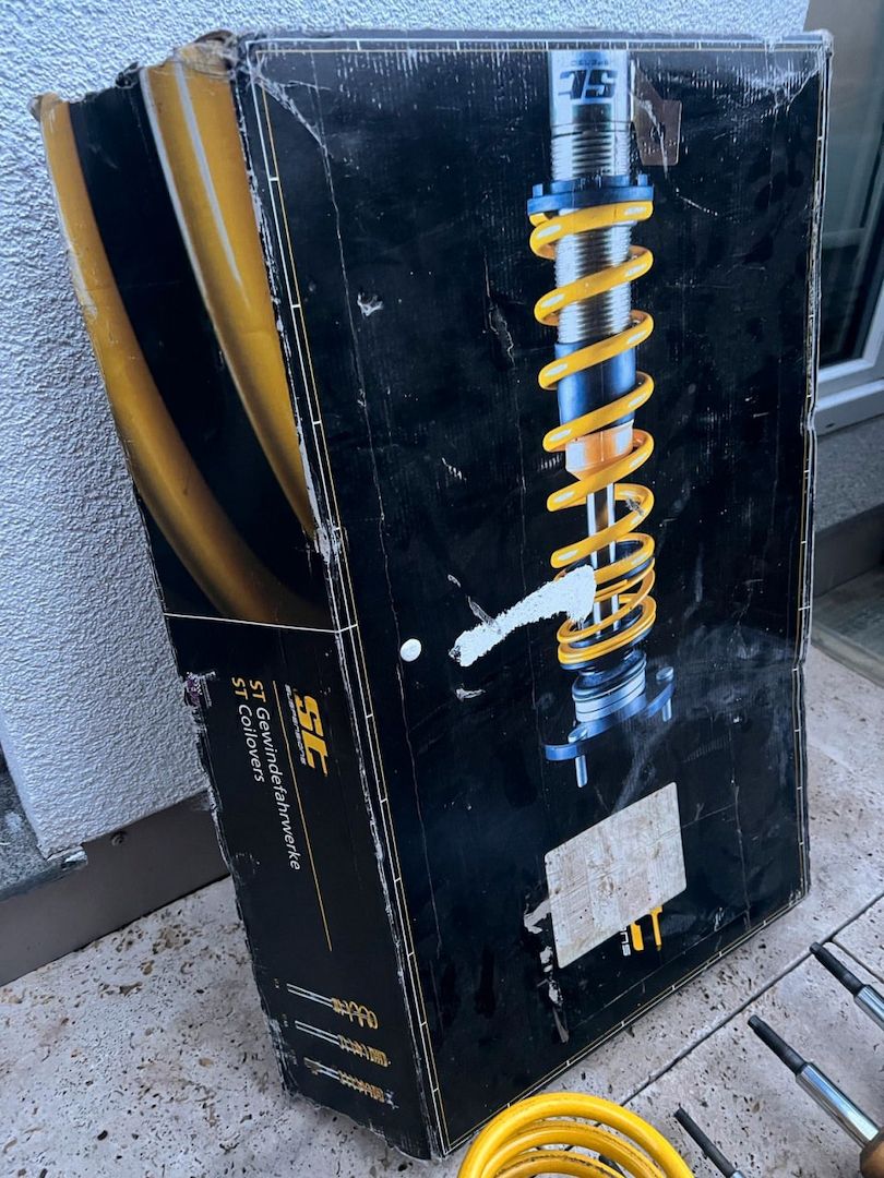 ST X Gewindefahrwerk für BMW 135i