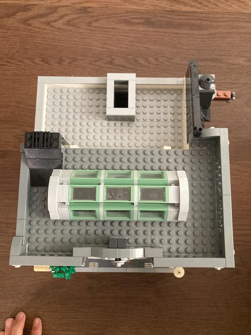 LEGO 10251 Creator Expert Brick Bank Brick Bank.