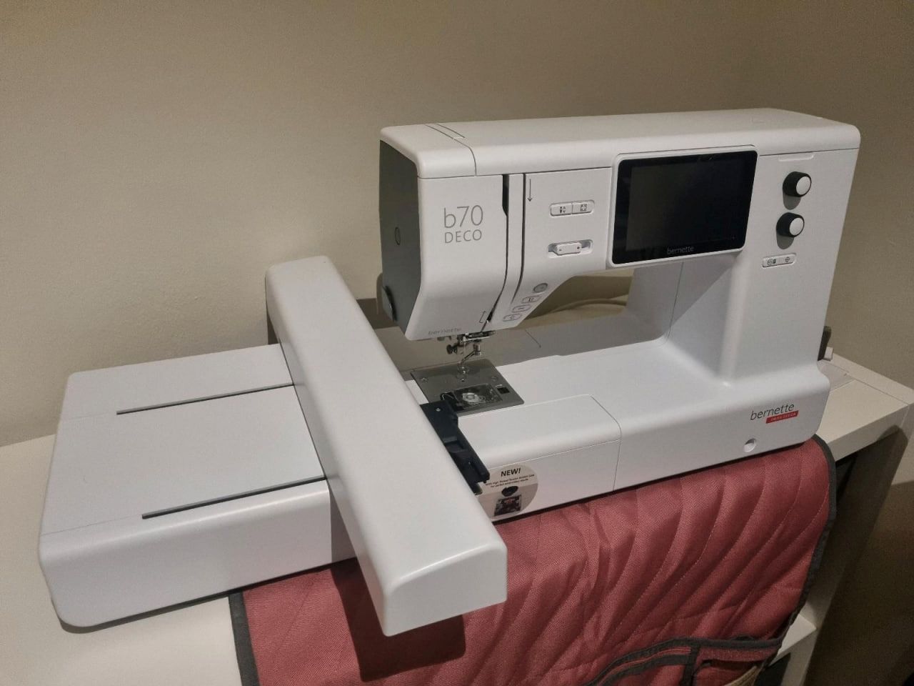 Bernette B70 Stickmaschine mit Zubehör Bernette B70 Stickmaschine mit Zubehör