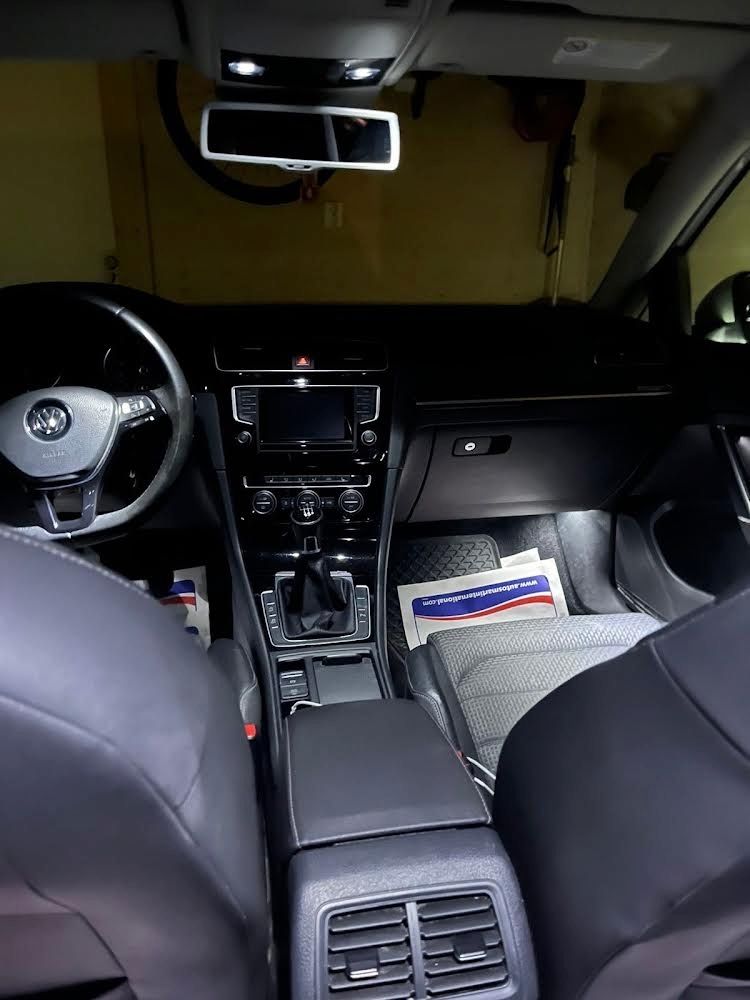 Voiture Volkswagen Golf 2013