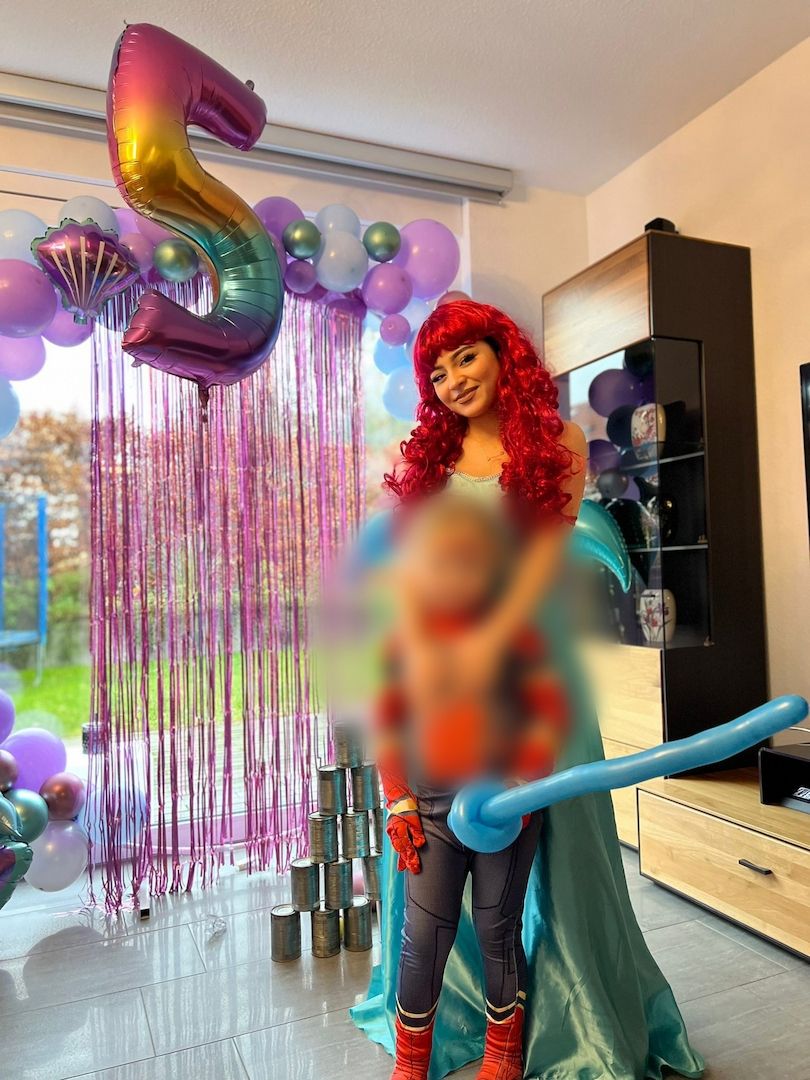 Kinderanimation auf Hochzeit oder Kindergeb Kinderanimation auf Hochzeit oder Kindergeb