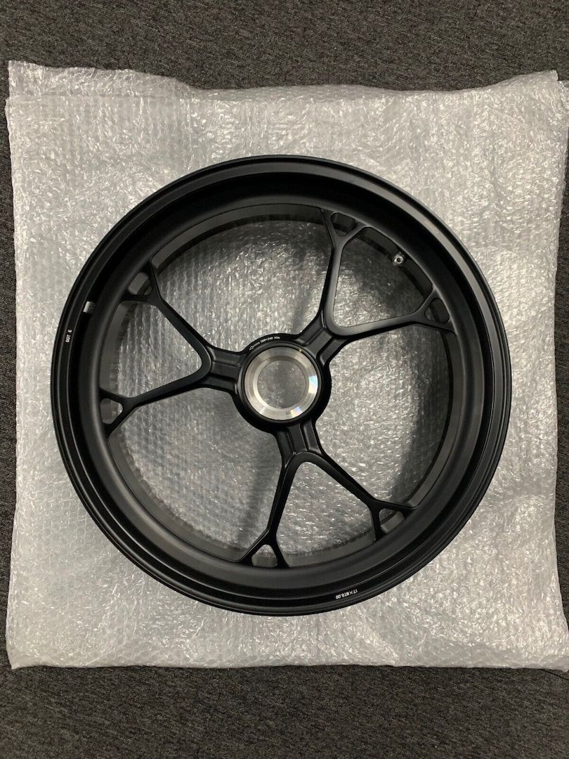 MV Agusta Vorder- & Hinterräder, PAAR (F4) - NEU