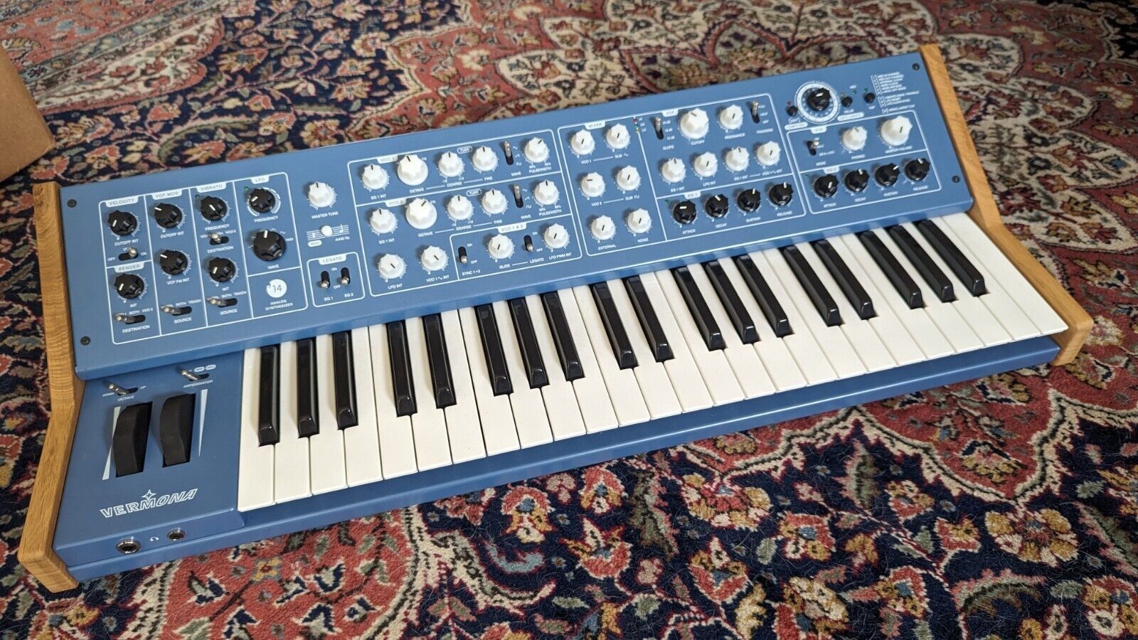 Vermona 14 Analogsynthesizer