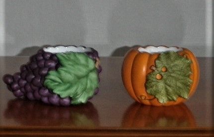 2 Keramik Teelichthalter Weintraube und Kürbis