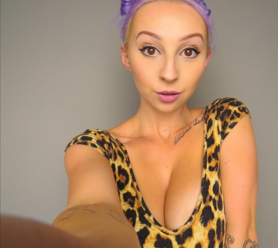 heiß und geil für Sex verfügbar