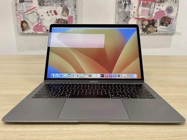 Apple MacBook Air M2