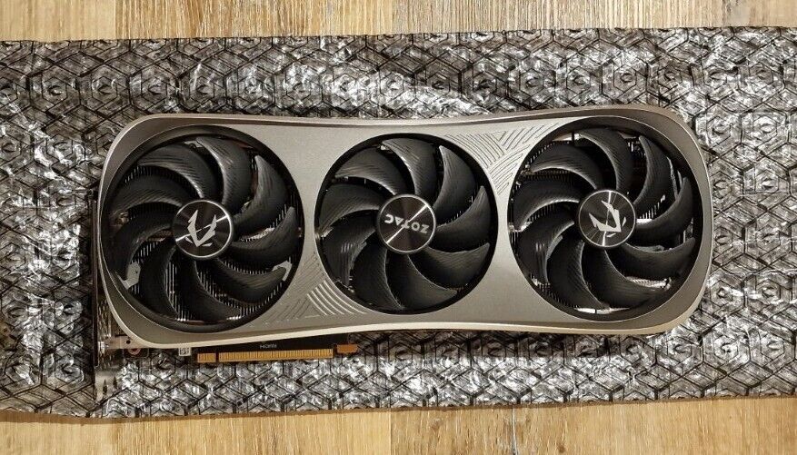 Zotac Gaming GeForce RTX 4090 Trinity OC 24GB GDDR6X Grafikkarte...