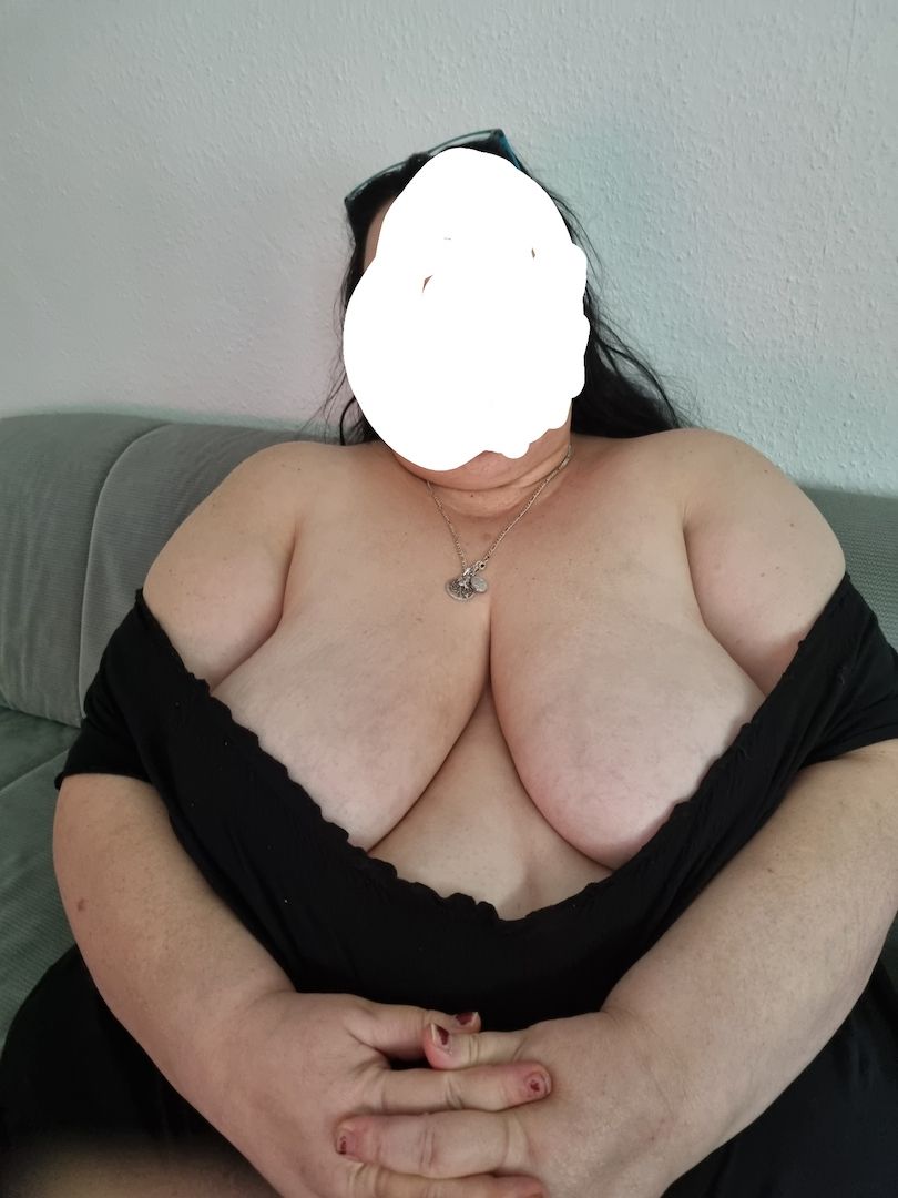 Welcher geile ER sucht einen geilen Sexchat gegen TG?