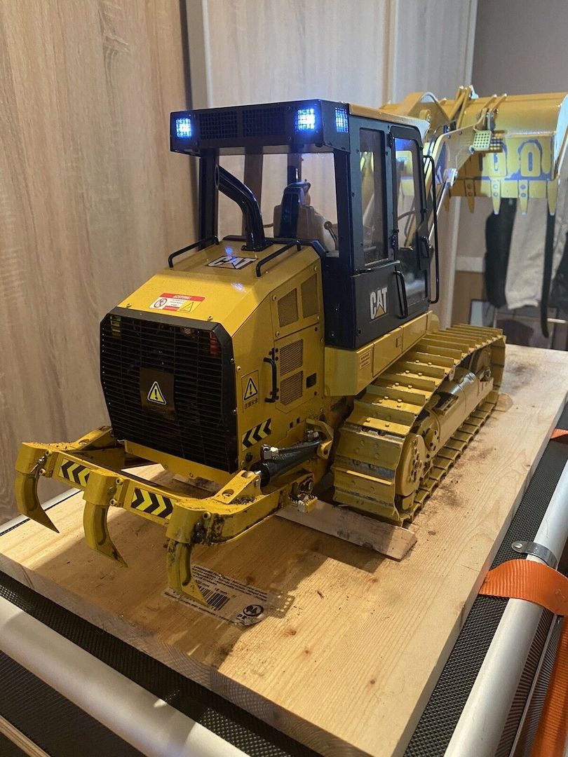 IJDM 1/14 Metall RC Hydraulic Laderaupe Modell JDM 963D