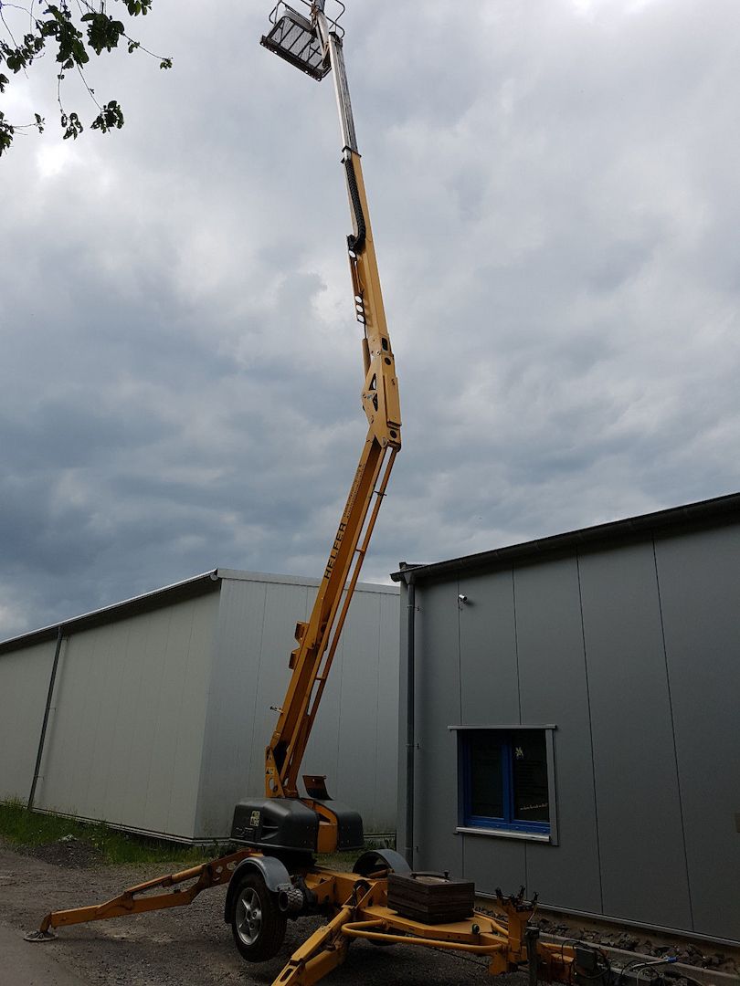 Arbeitsbühne - Telekop - Gelenk - Anhängerbühne