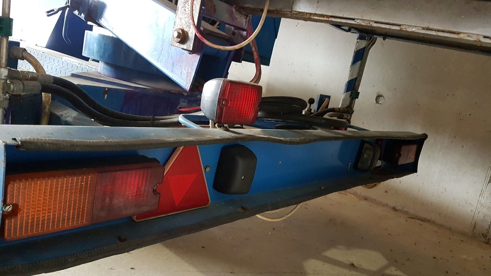 Hubsteiger Arbeitsbühne Hubbühne Arbeitslift Lift Hebebühne Scherenbühne 9m