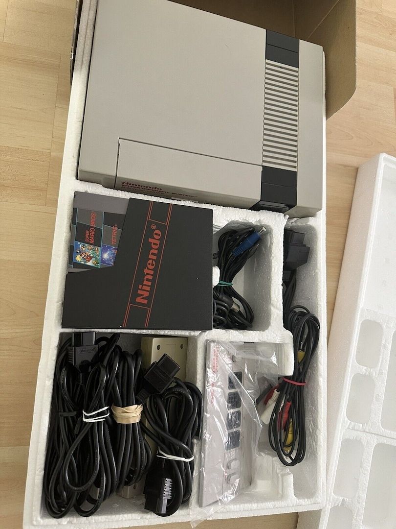 Nintendo NES Konsole mit 30 spielen Nintendo NES Konsole mit 30 spielen