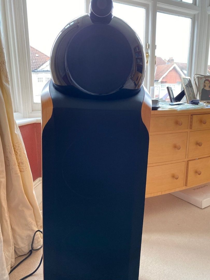 Bowers & Wilkins  (B&W )802 D2