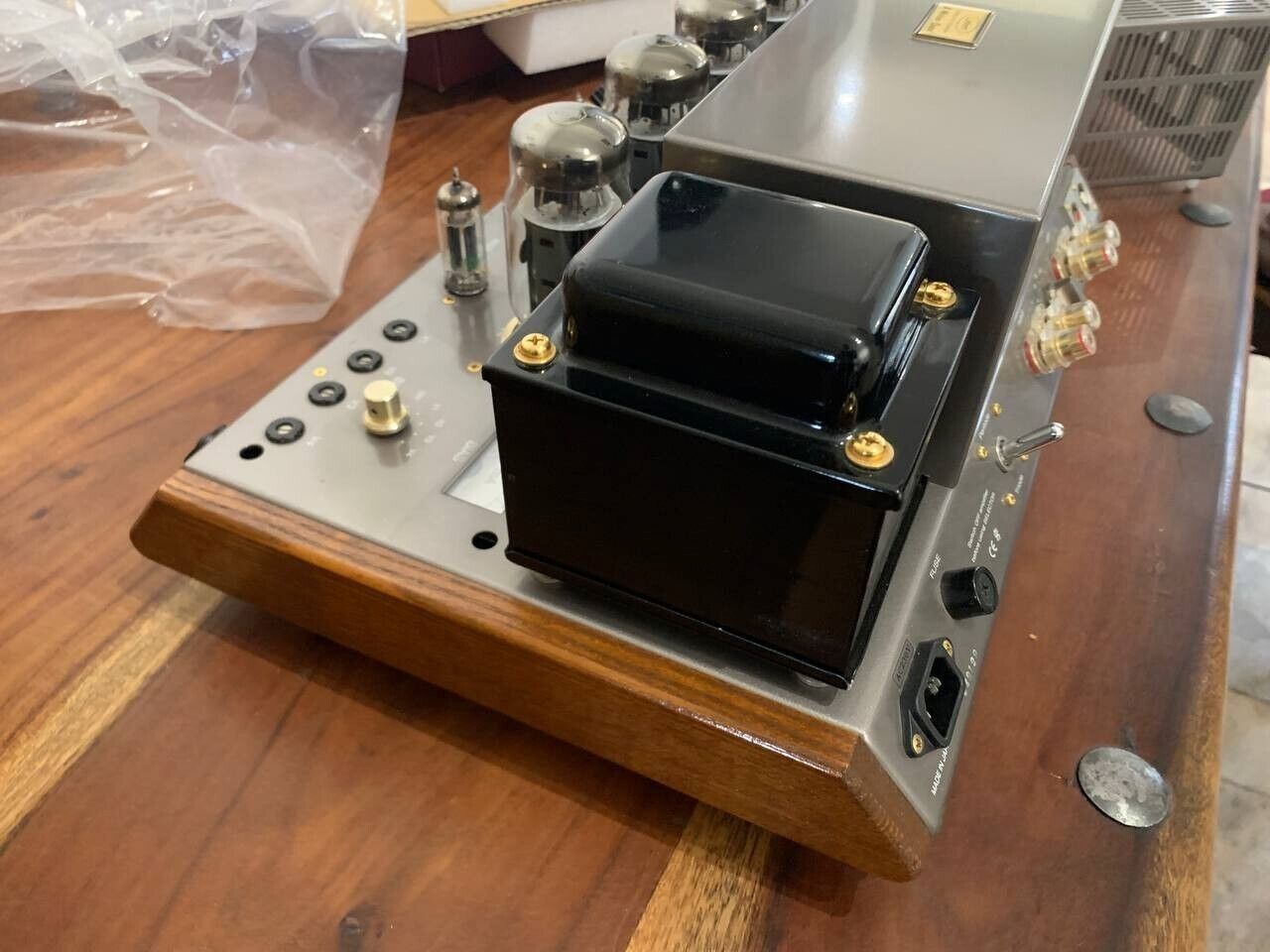 LEBEN CS 1000P Valve Verstärker