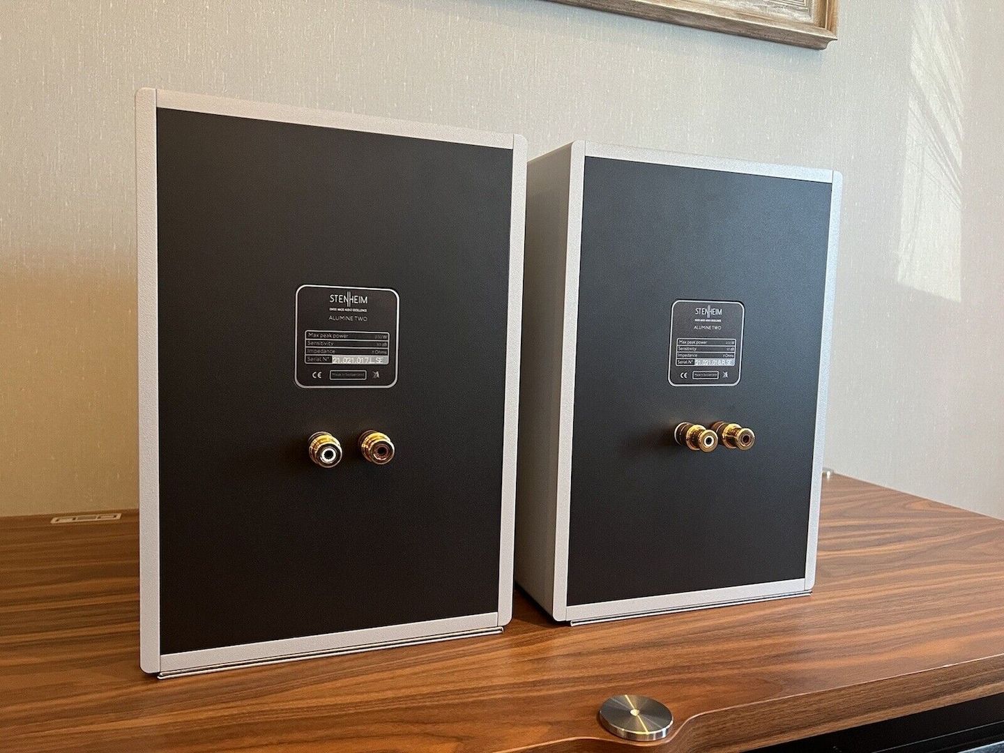 Stenheim Alumine 2 SE Light Grey Speakers