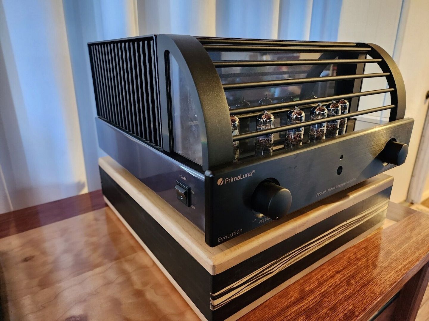 Primaluna EVO 300 Floyd Hybrid Integrierter Verstärker